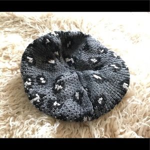NWT-Banana Republic Knit Baret